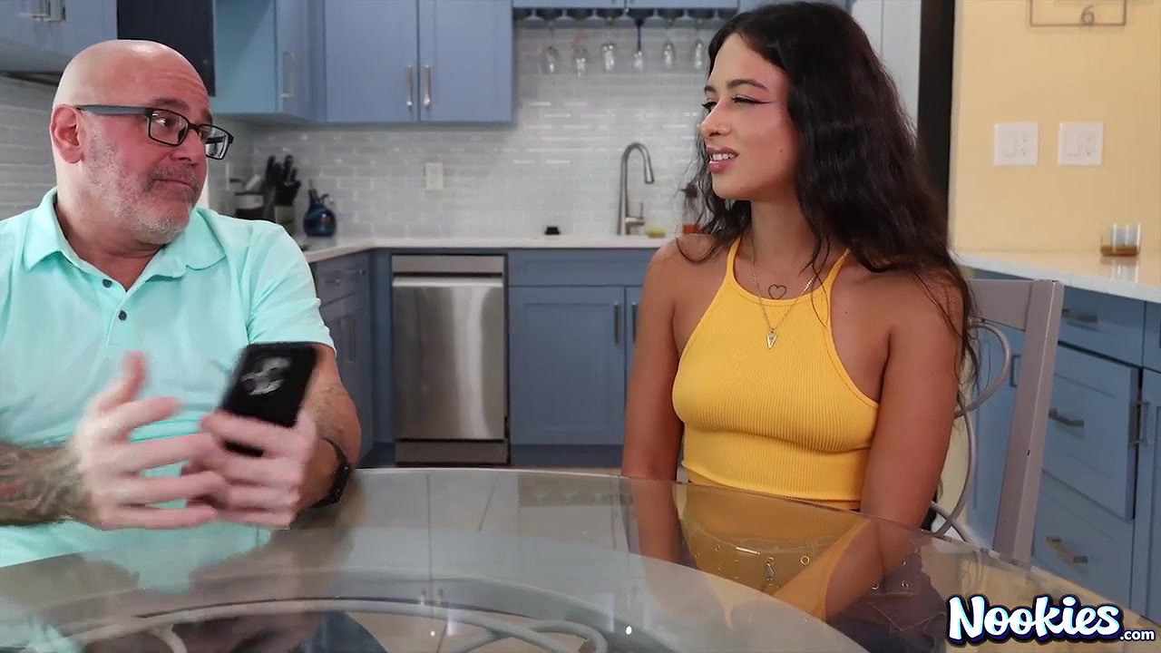 Luxe La Fox – Latina Chick Wants To Try Old Dick
