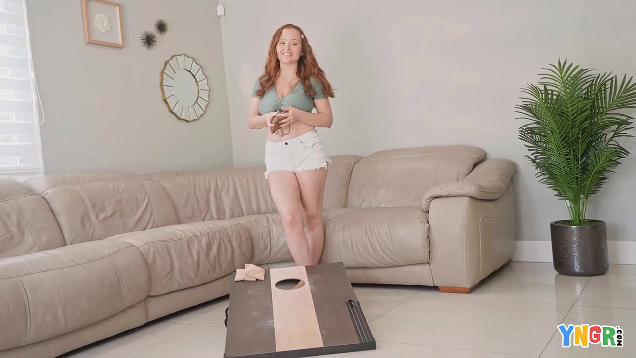 Red Eviee – Big Natural Melons Bouncing