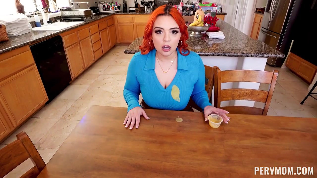 Scarlett Venom – When A Helping Hand Goes Too Far