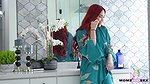 Scarlette Moon – Bath Time With A New Stepmom