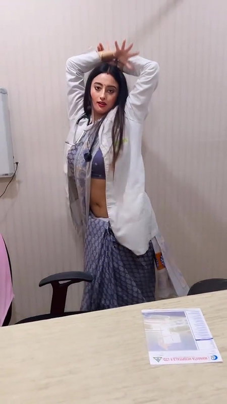 Shweta Mahara Doctor Deep Navel Dance