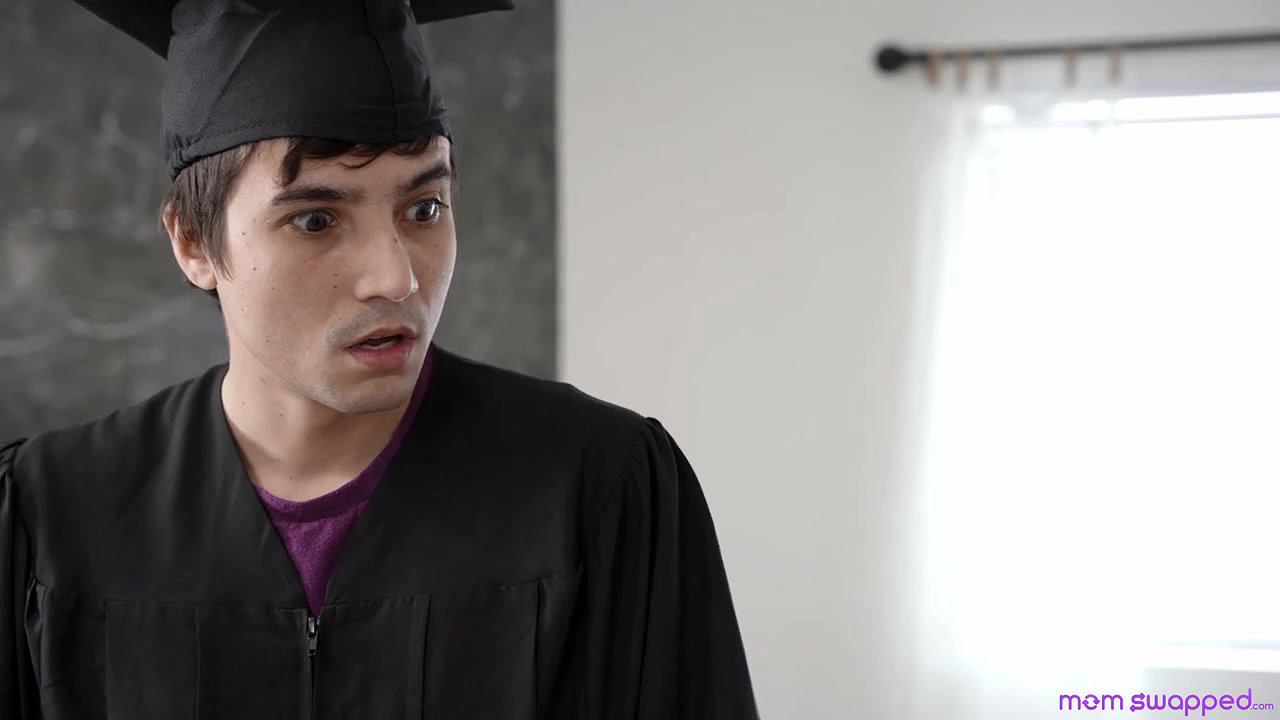 Crystal Rush & Suki Sin – Graduation