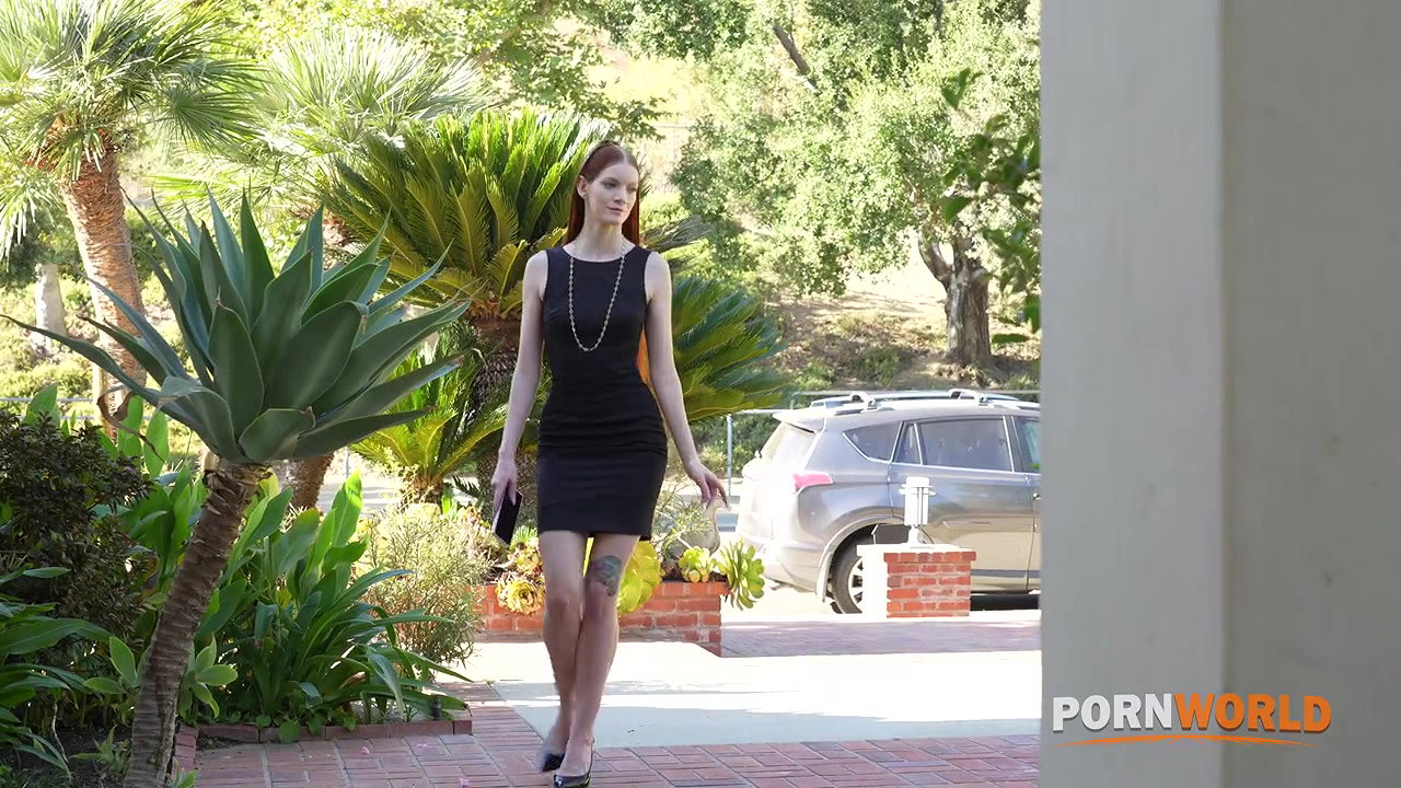 Erin Everheart – Curious Redhead Enjoys First Time DP
