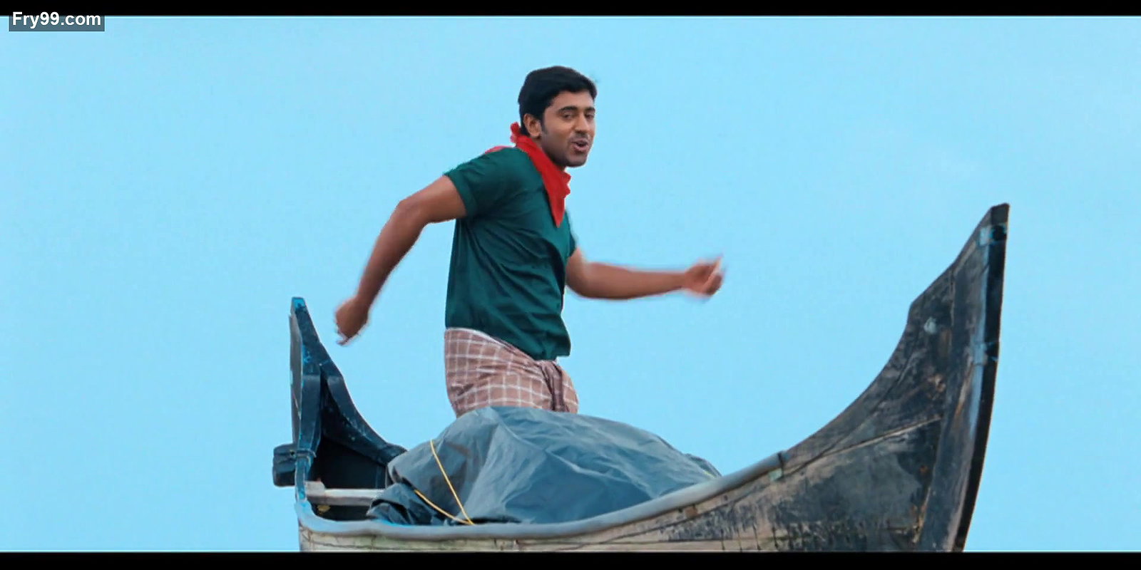 Puthiya Theerangal – Namitha Pramod Scene Amazon
