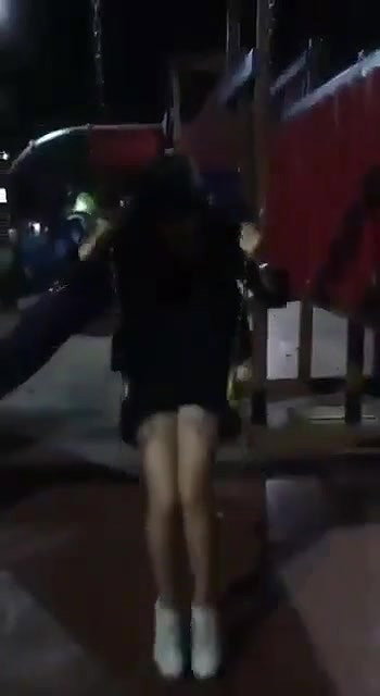 milf pussy flashing