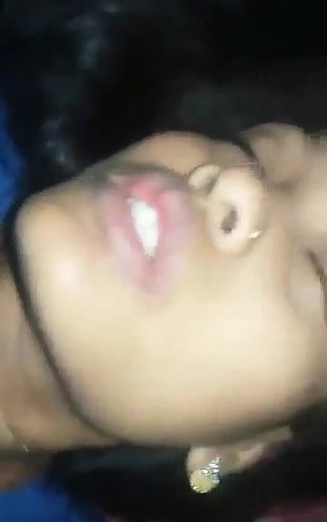 Desi village bhabi sexy face on fucking time