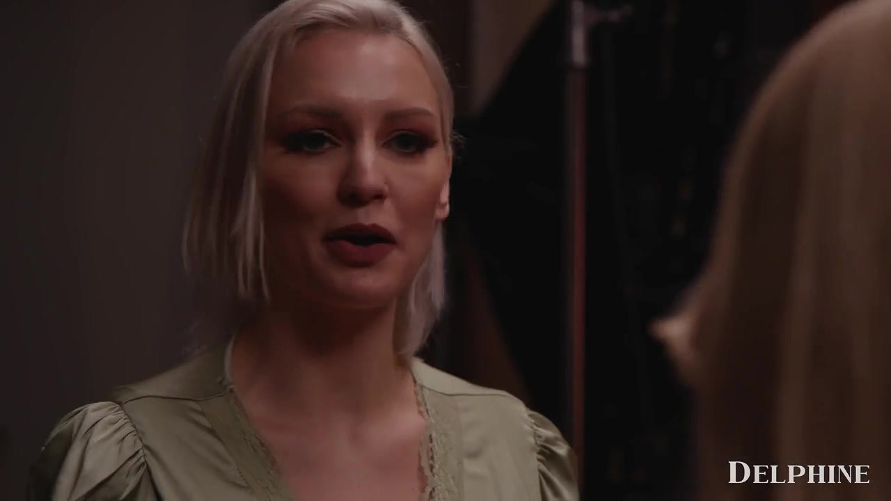 Kenzie Taylor & Sarah Taylor – Dramatic 3some