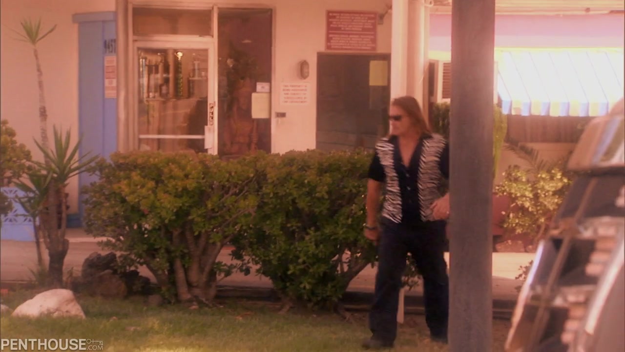Frame 9