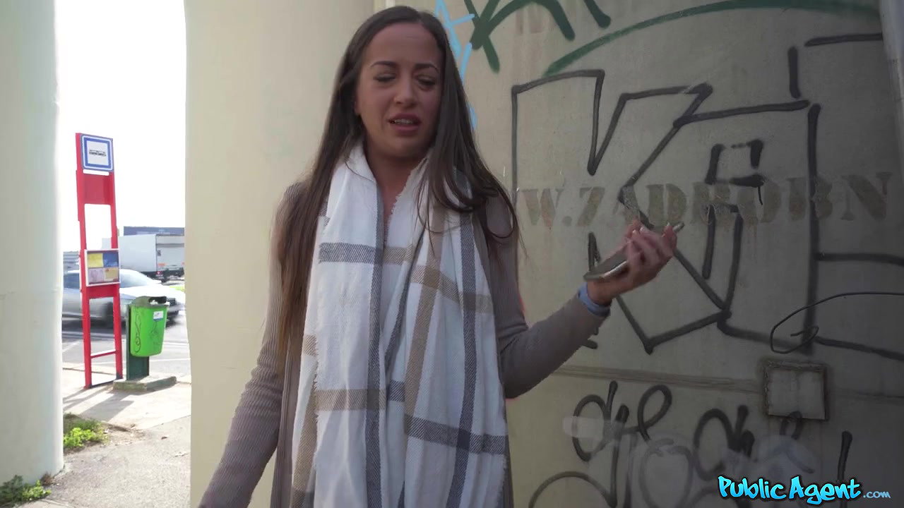 Lara Lee – Public Agent