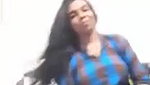 Sexy Lankan Girl Showing Her Boobs on Vc