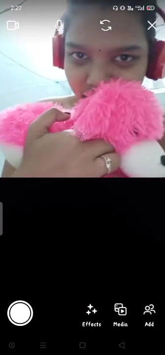 Desi Cute Girl Showing Bf