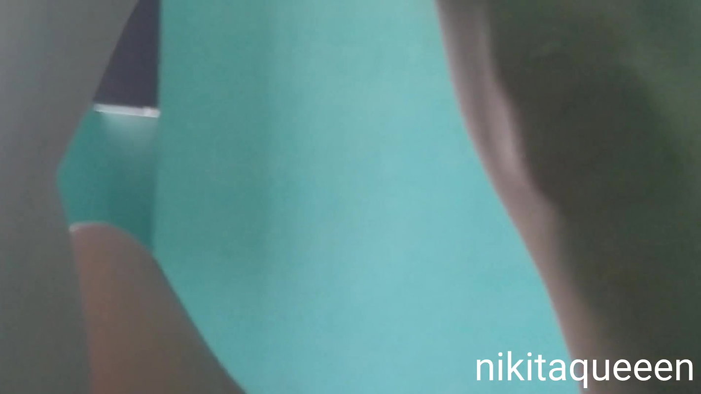 Nikitaqueen hardly fucked by boyfriend with condom.