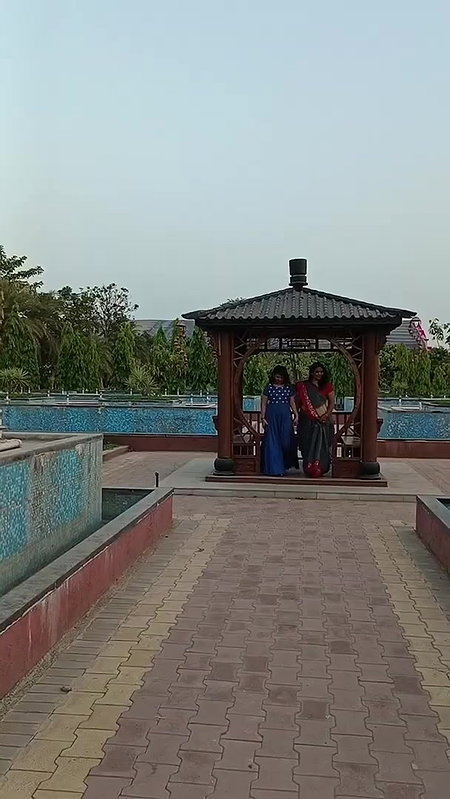 life me variation bhi jaruri he⧸me bhi aapne aap me variation la Rahi h.