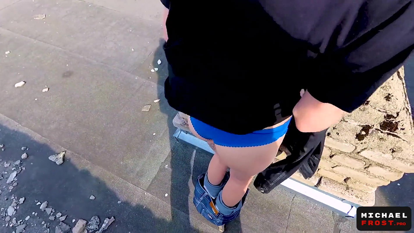 Rise Outdoor Fuck – Flash Natural Tits