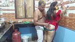 Beautiful Bengali Bhabhi Enjoy Holi Special with Her Neighbours Applied Lot of Colors in Hindi