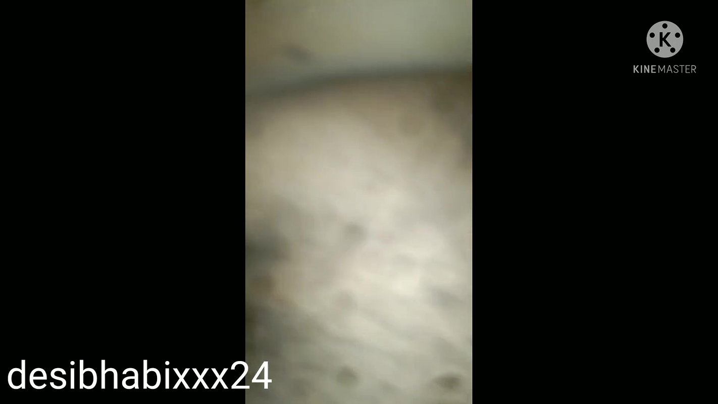 Desi bhabi hot sex with housbend.