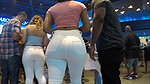 A random guy gaves me his cock for risky outdoor blowjob in public_b5fe484b