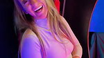 Cum on a girl039_s face in PUBLIC through the car window_d11e88bb