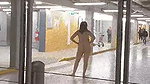 Crazy_Woman_Naked_at_Chilean_Airport