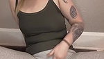 Hot sexy blonde girl in grey leggings fingering pussy and squirting on cam