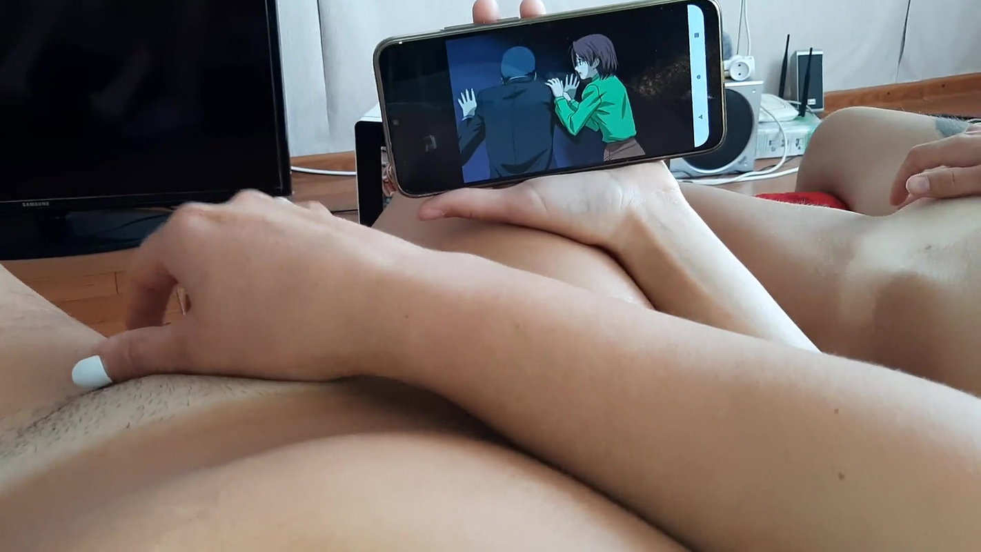 three amateur girls masturbating and cums while watching phone porn
