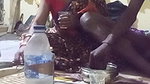 Aunty ko bear pilaya Holi Mein To aunty ne gift Mein Diya apni chut chod liya jamkar