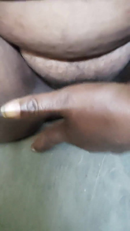 Aunty masturbation in room