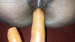 bhabhi ke bur me tel lagakar gajar dal diya