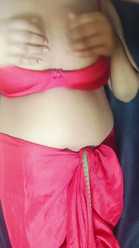 Desi bhabhi ki nude video Desi girl village wife nude video