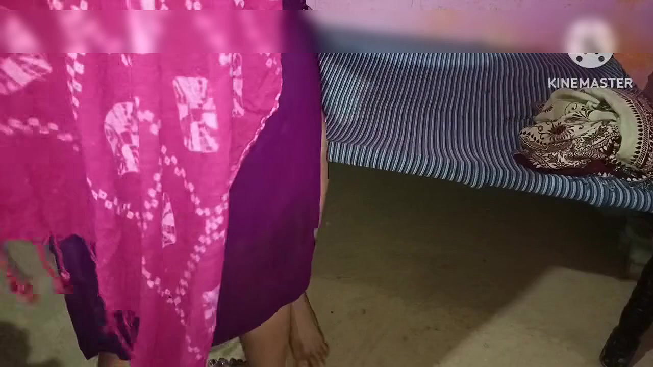 Desi sexy mausi fucked her own stepsister’s stepson by becoming a mare and lifting her in the lap and putting the dick in pussy