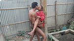 Desi wife ko outdoor chudai ki