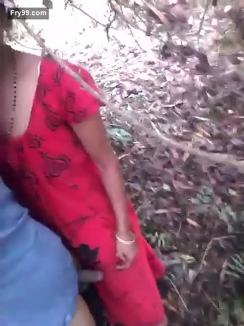 Dewar Bhabhi Out Door Fun