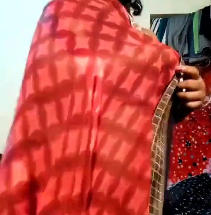 Mallu Chechi Big BOOBS Show on Live Show