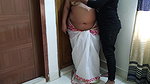 (selfie lete hue Hot Aunty ko Jabardasti Chudai) Neighbor Stripping her saree & fucked in bed – Indian Desi Aunty.