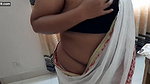 (Tamil hot aunty saree striping) Aunty Ko Jabardast Chudai aur maja karti hua – Hindi Clear Audio.