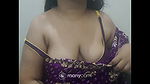 AMAZING BIG BOOBS OF DESI INDIAN BHABHI.