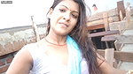 Urmila life and beauty Hot navel show Barish me bhig kar naha li me