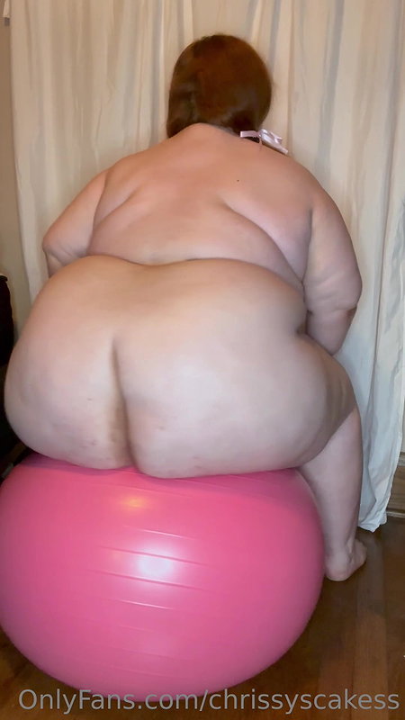 Thick BBW lesbos Kelly Staxxx and Sheridan Love passionately eat ass and use sex toys_1a7763be