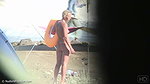 LittleFeet Plays With Her Hole On The Public Beach_62ddf4b7