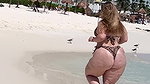ass massage on the beach_72d5e359