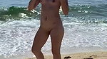 Beauty blonde Topless on the Beach_5552bdce