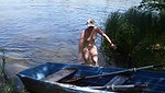 Pissing Hidden at the Beach Girl pissing in Public_656b9b75