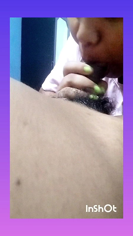 Desi sexy Rosni is licking and sucking boyfriend’s big hard dick.