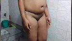 Nia_09 7 pee