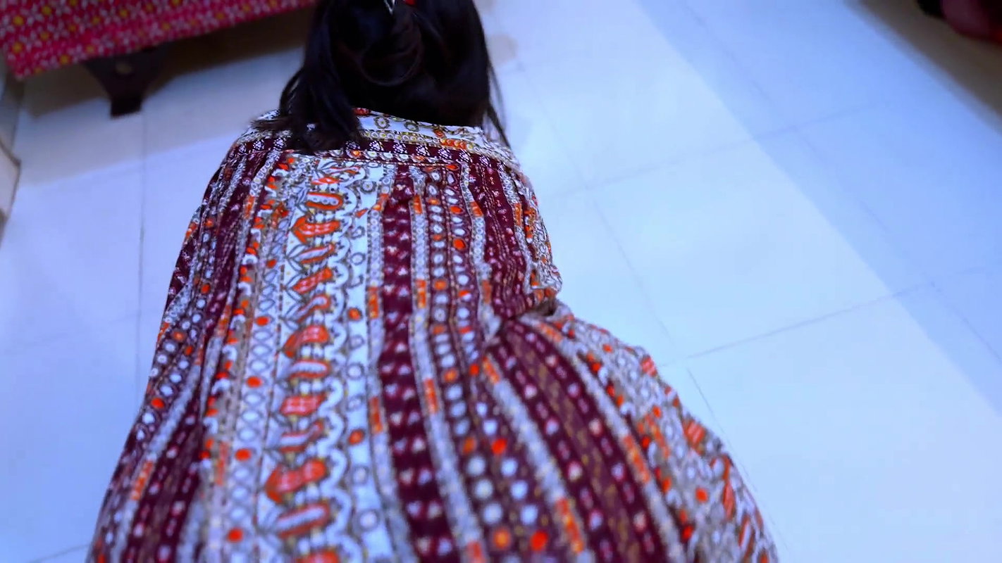 Beautiful Egypt Hot Stepmom Stuck Inside Table Now She Want Rough Anal From Me!