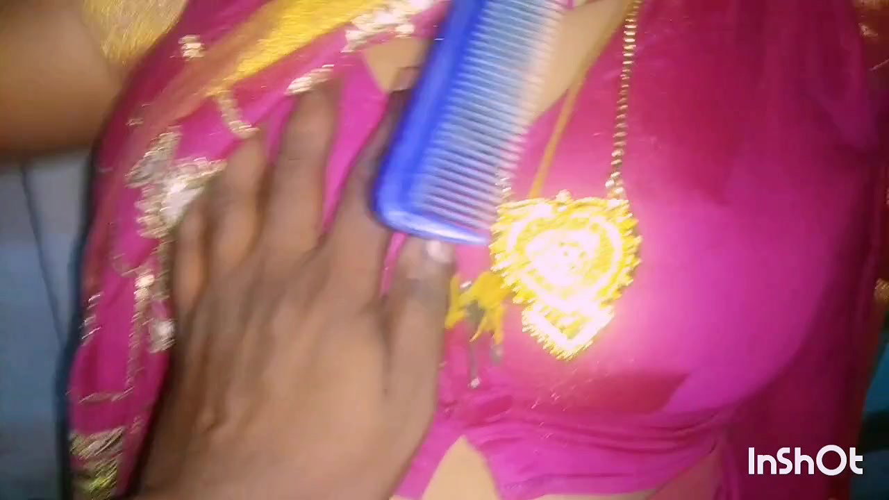 Big Ass Tamil Saree Housewife Big Boobs Fuck in Village