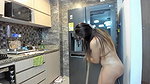 Sara_fun 20 nude plying with her mom
