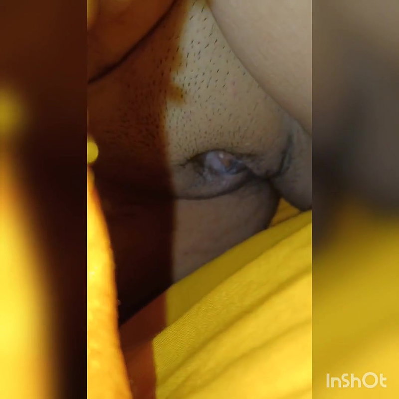 Indian lesbian bhabhi safely show her pussy satisfied.