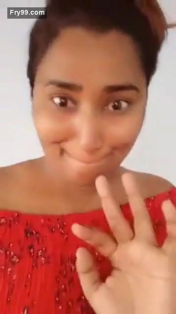Swathi naidu latest videos while shooting dress change