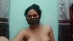 Stripchat Model Dipa-Rani Fucking her Pussy with Brinjal On Live